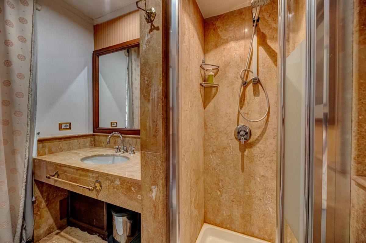 Apartment Vatican Luxury Bragadin Rome